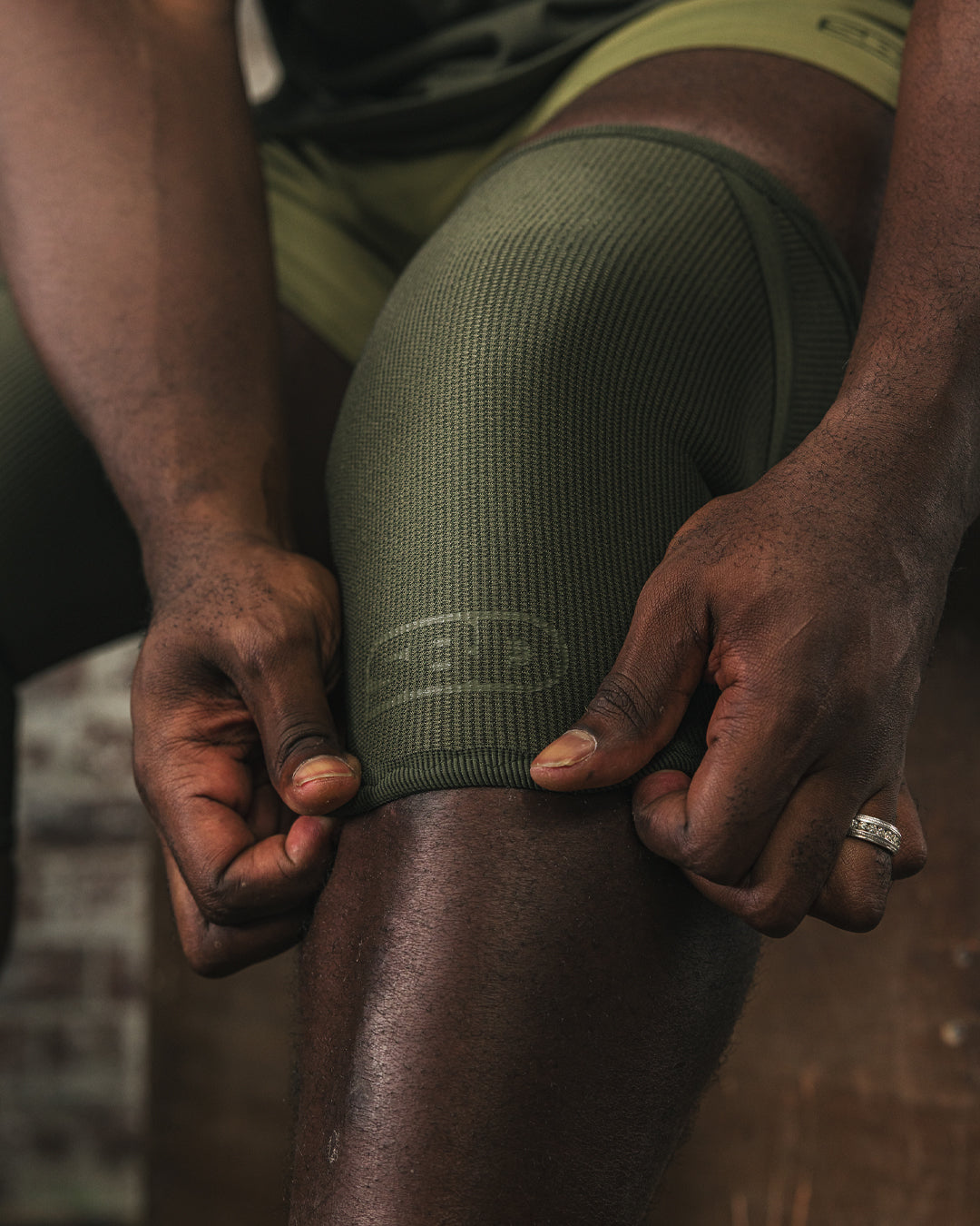 Genunchiere de Powerlifting Resolve